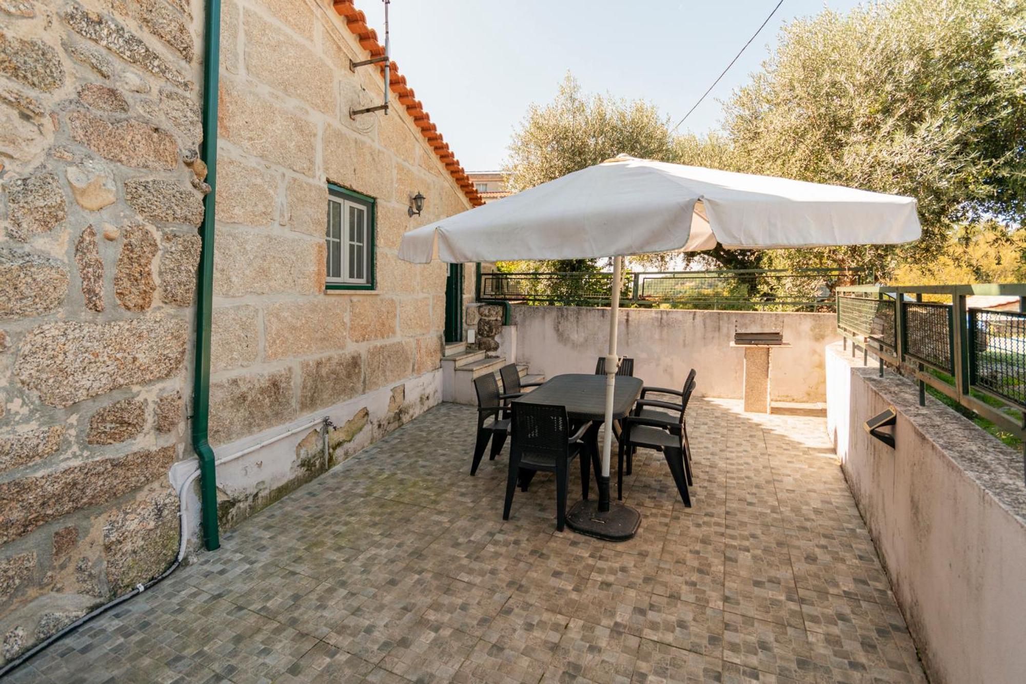 Casa Rustica T2 Com Salamandra E Cozinha - Seia - Serra Da Estrela - Casa Do Loureiro II Exteriör bild